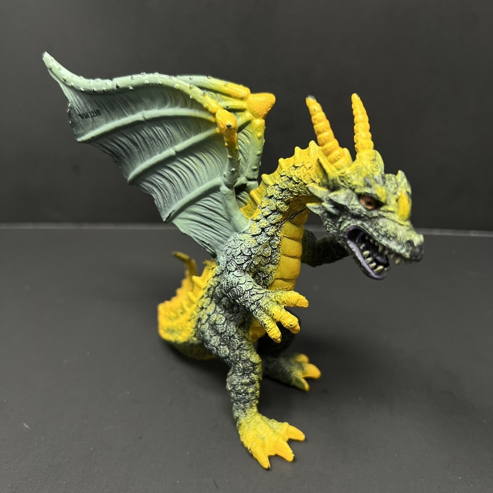 Dark Dragon Action Figure 2007 WM2210 Horned Monster 7" Green & Yellow w/ horns